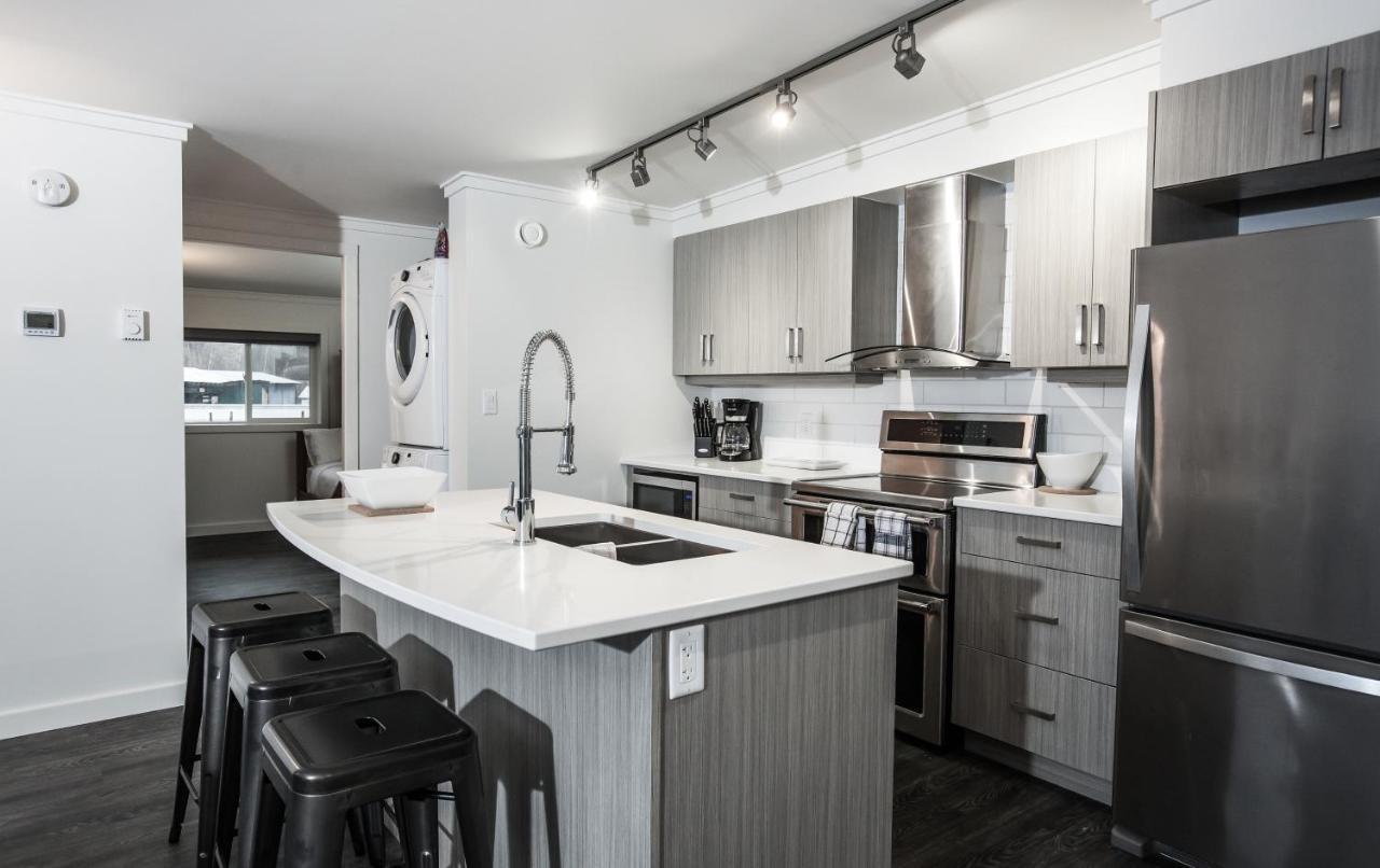 Novlan Suite By Revelstoke Vacations Exteriör bild
